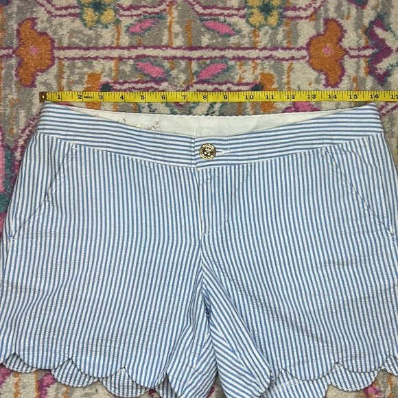 Lilly Pulitzer Buttercup Seersucker Scalloped Short Size 4 - Picture 14 of 16